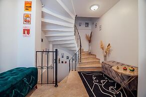 Taksim Wonder Suites