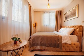 Taksim Wonder Suites