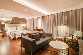 Qoya São Paulo Paulista, Curio Collection by Hilton