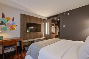 Qoya São Paulo Paulista, Curio Collection by Hilton