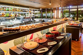 Qoya São Paulo Paulista, Curio Collection by Hilton