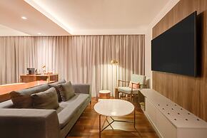 Qoya São Paulo Paulista, Curio Collection by Hilton