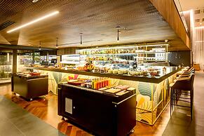 Qoya São Paulo Paulista, Curio Collection by Hilton