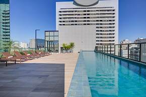 Qoya São Paulo Paulista, Curio Collection by Hilton