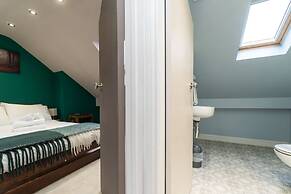 Homely and Modern Maisonette in Vibrant Bristol