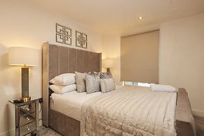 Deluxe City Apt, Beautiful River View&free Parking