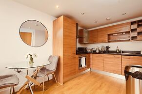 Deluxe City Apt, Beautiful River View&free Parking