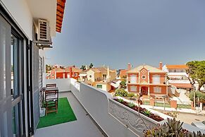 Faro Airport Flat 2 by Homing