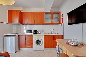 Faro Airport Flat 2 by Homing