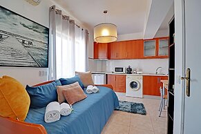 Faro Airport Flat 2 by Homing