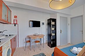 Faro Airport Flat 2 by Homing