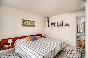 The Lookout Exclusive Garden Villa With Capri Views