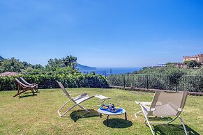 The Lookout Exclusive Garden Villa With Capri Views