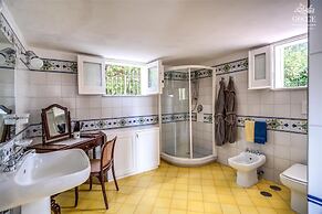 The Lookout Exclusive Garden Villa With Capri Views