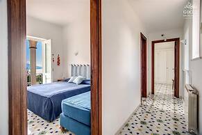 The Lookout Exclusive Garden Villa With Capri Views