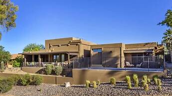 Luxe 4 Bdrm W/pool and Spa on Golf Course Lot!