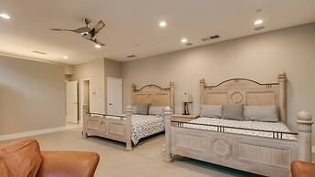 Luxe 4 Bdrm W/pool and Spa on Golf Course Lot!