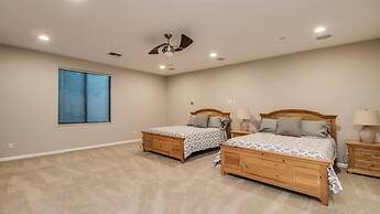 Luxe 4 Bdrm W/pool and Spa on Golf Course Lot!