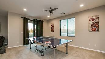 Luxe 4 Bdrm W/pool and Spa on Golf Course Lot!