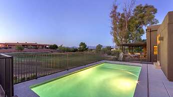 Luxe 4 Bdrm W/pool and Spa on Golf Course Lot!