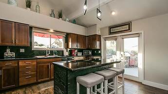 Spectacular Hilltop Home W/resort Like Backyard!