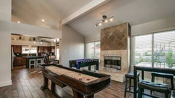 Spectacular Hilltop Home W/resort Like Backyard!