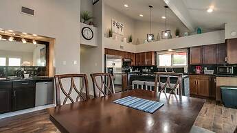 Spectacular Hilltop Home W/resort Like Backyard!