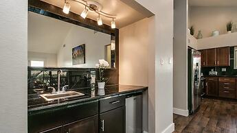 Spectacular Hilltop Home W/resort Like Backyard!