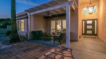 Spectacular Hilltop Home W/resort Like Backyard!