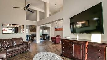 Spectacular Hilltop Home W/resort Like Backyard!