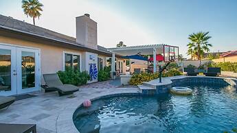 Spectacular Hilltop Home W/resort Like Backyard!
