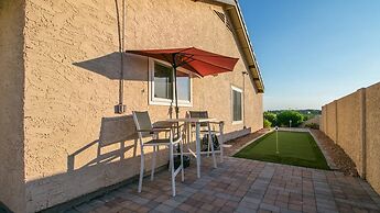 Spectacular Hilltop Home W/resort Like Backyard!