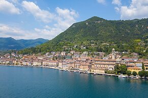 Ricomilla-ulivo -balcony, Garden & Privat