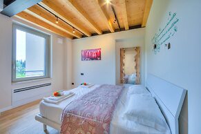 Ricomilla-ulivo -balcony, Garden & Privat