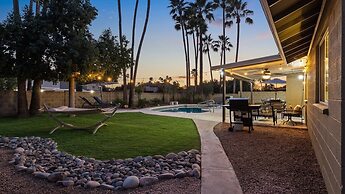 Modern and Stylish Remodeled 4 Bdrm w/ HTD Pool!