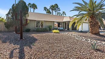 Modern and Stylish Remodeled 4 Bdrm w/ HTD Pool!