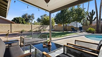 Modern and Stylish Remodeled 4 Bdrm w/ HTD Pool!