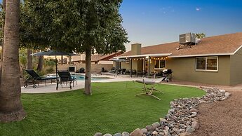 Modern and Stylish Remodeled 4 Bdrm w/ HTD Pool!