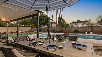 Modern and Stylish Remodeled 4 Bdrm w/ HTD Pool!