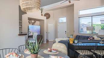 Stylish Cave Creek 3 Bdrm Vacation Home!