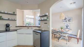 Stylish Cave Creek 3 Bdrm Vacation Home!