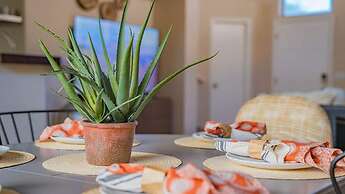 Stylish Cave Creek 3 Bdrm Vacation Home!