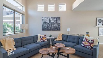 Stylish Cave Creek 3 Bdrm Vacation Home!