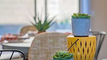 Stylish Cave Creek 3 Bdrm Vacation Home!