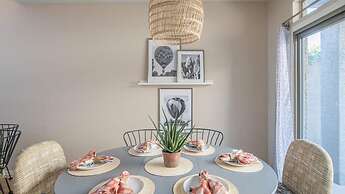 Stylish Cave Creek 3 Bdrm Vacation Home!