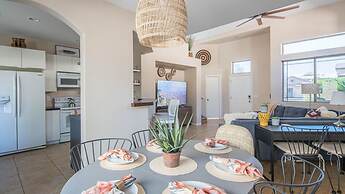 Stylish Cave Creek 3 Bdrm Vacation Home!