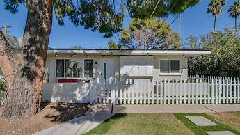 Cozy Arcadia Hideaway W/charm & Style!