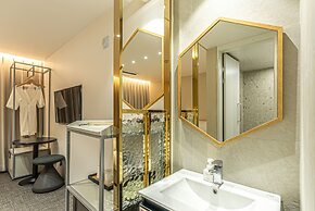 Hotel The Grang Seogwipo