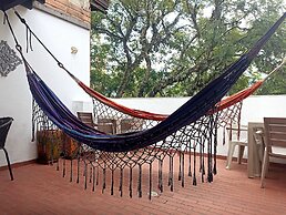 Laureles Guest House - LGH Hotel