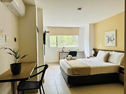 Laureles Guest House - LGH Hotel